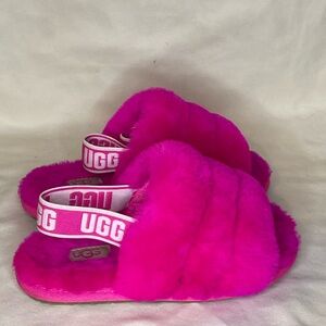 UGG Fuchsia Fluffy Toddler Size 9 slippers